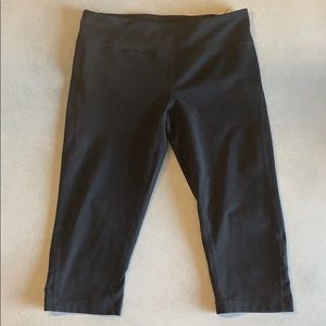 Zella Live In Capri Leggings